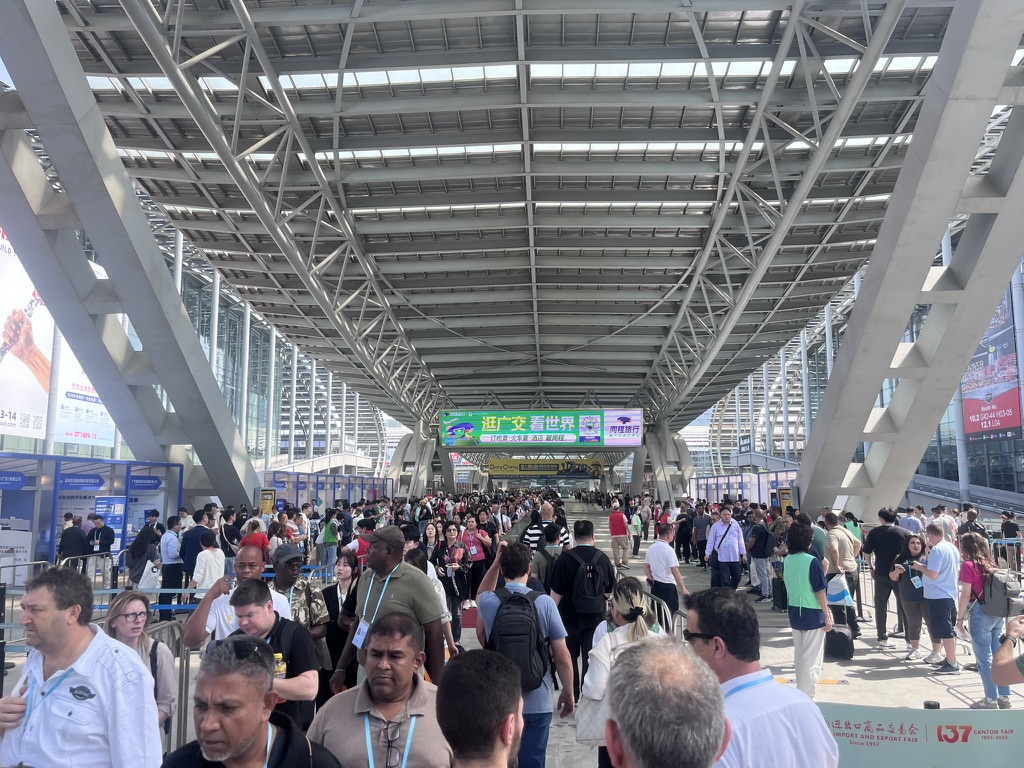 Acceso concurrido a Canton Fair